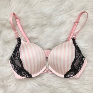 32B Victoria’s Secret Bombshell Push Up Bra